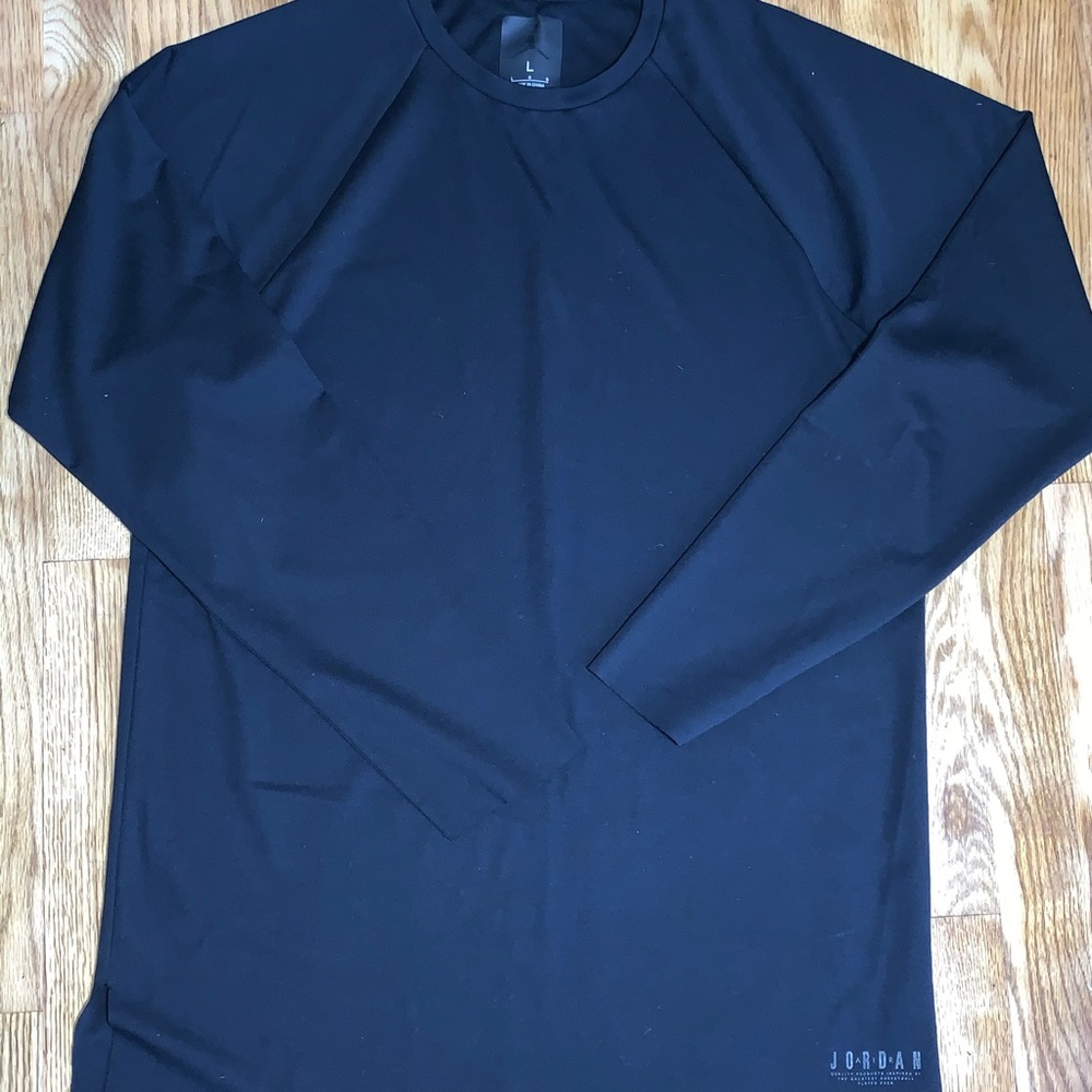 Air Jordan Men’s Black Long Sleeve Size Large